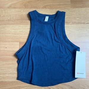 Lululemon hold tight cropped tank blue size 6